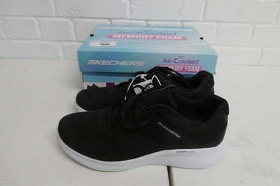 Lot Boxed pair of ladies Skechers skech-lite air...