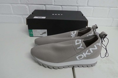 Lot Boxed pair of ladies DKNY slip on trainers in...