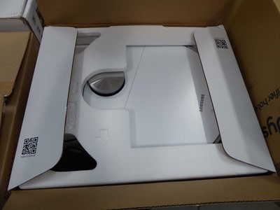 Lot 3140 - Samsung JetBot robot vacuum with body,...