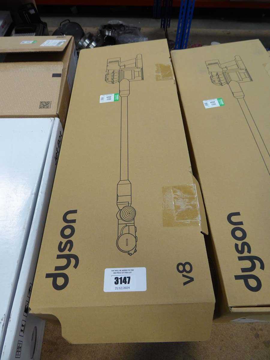 Lot 3147 - Dyson V8 cordless stick vacuum including body,...