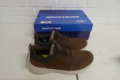 Lot 1586 - Boxed pair of men's Skechers Delson Camben...