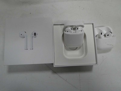 Lot 2188 - 2 pairs of Apple air pods for spares and repairs