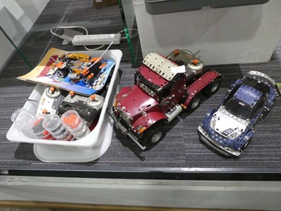 Lot 2143 - Large quantity of Meccano with three cars with...