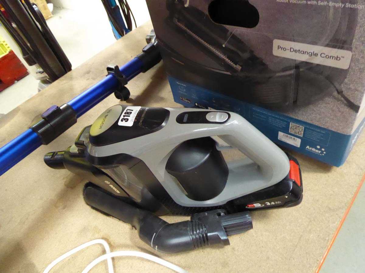 Lot 3187 - Bosch handheld vacuum cleaner