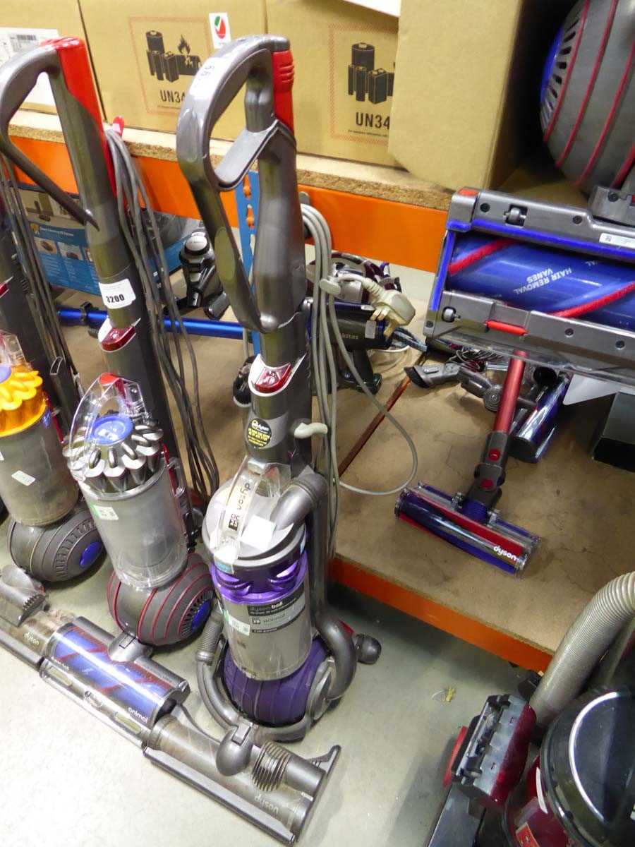 Lot 3199 - Dyson DC25 upright vacuum cleaner