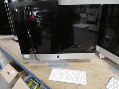 Lot 2281 - Apple Mac - LOCKED, with keyboard, model no....