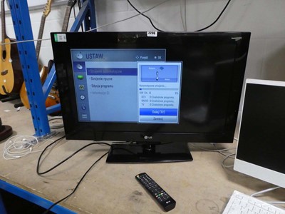 Lot 2290 - LG 32" TV, model no. 32 LD 450 with stand and...