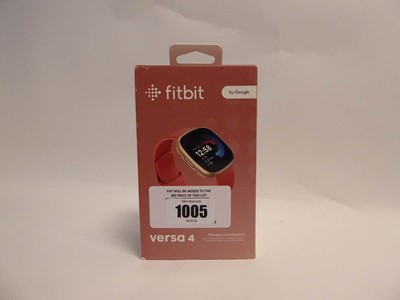 Lot Fitbit versa 4 Fitness smartwatch, boxed with...