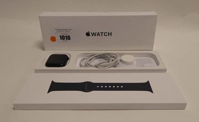 Lot Apple Watch SE (Gen 2), 44mm, Midnight...