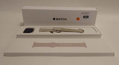 Lot Apple Watch SE (2nd Gen), 40mm, Starlight...