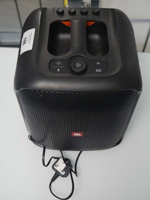 Lot JBL PartyBox Encore portable Bluetooth speaker