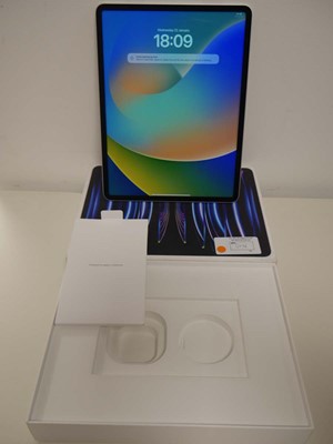 Lot 1040 - Apple iPad Pro 12.9-inch (6th Generation)...