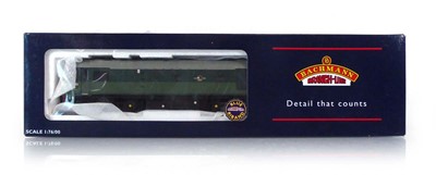 Lot 162 - A Bachmann Branch-Line OO gauge 32-411 Class...