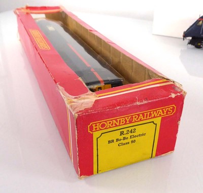 Lot 176 - A Hornby Railways OO gauge R242 bo-bo electric...