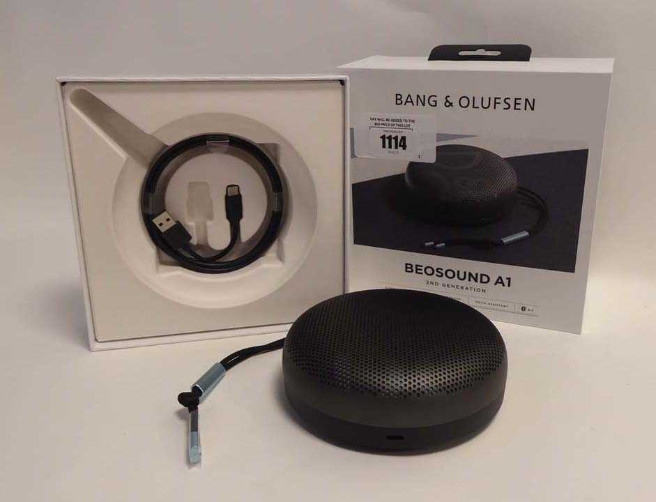 Lot Bang & Olufsen BEOSOUND A1 (2nd Generation)...