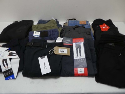 Lot Bag containing 14 pairs of men's trousers to...