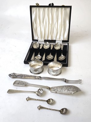 Lot 425 - A selection of Victorian and later silver...