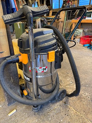 Lot 24 - Titan mobile dust extractor/industrial vacuum...