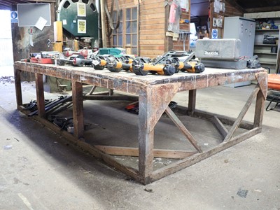 Lot 60 - 2x approx. 3m x 2m wooden work benches plus 1x...