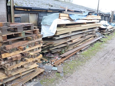 Lot 75 - 2x stacks mostly softwood timber planks, baton,...