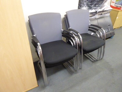Lot 3 - 6 Sedus cantilever stacking chairs in grey and...