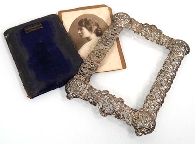 Lot 369 - A Victorian silver photograph frame of...