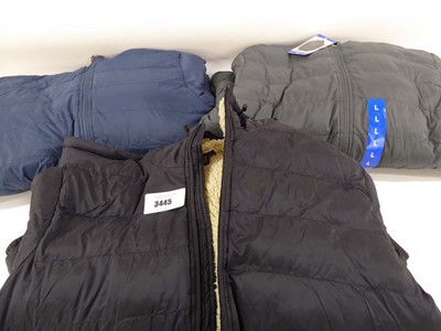 Lot 3024 - Box containing 10 men's 32 Degrees Heat sherpa...