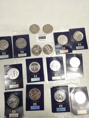 Lot 2080 - 16x collectable £5 coins