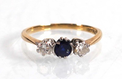 Lot 583 - An 18ct yellow gold and platinum highlighted...