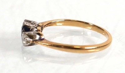 Lot 583 - An 18ct yellow gold and platinum highlighted...