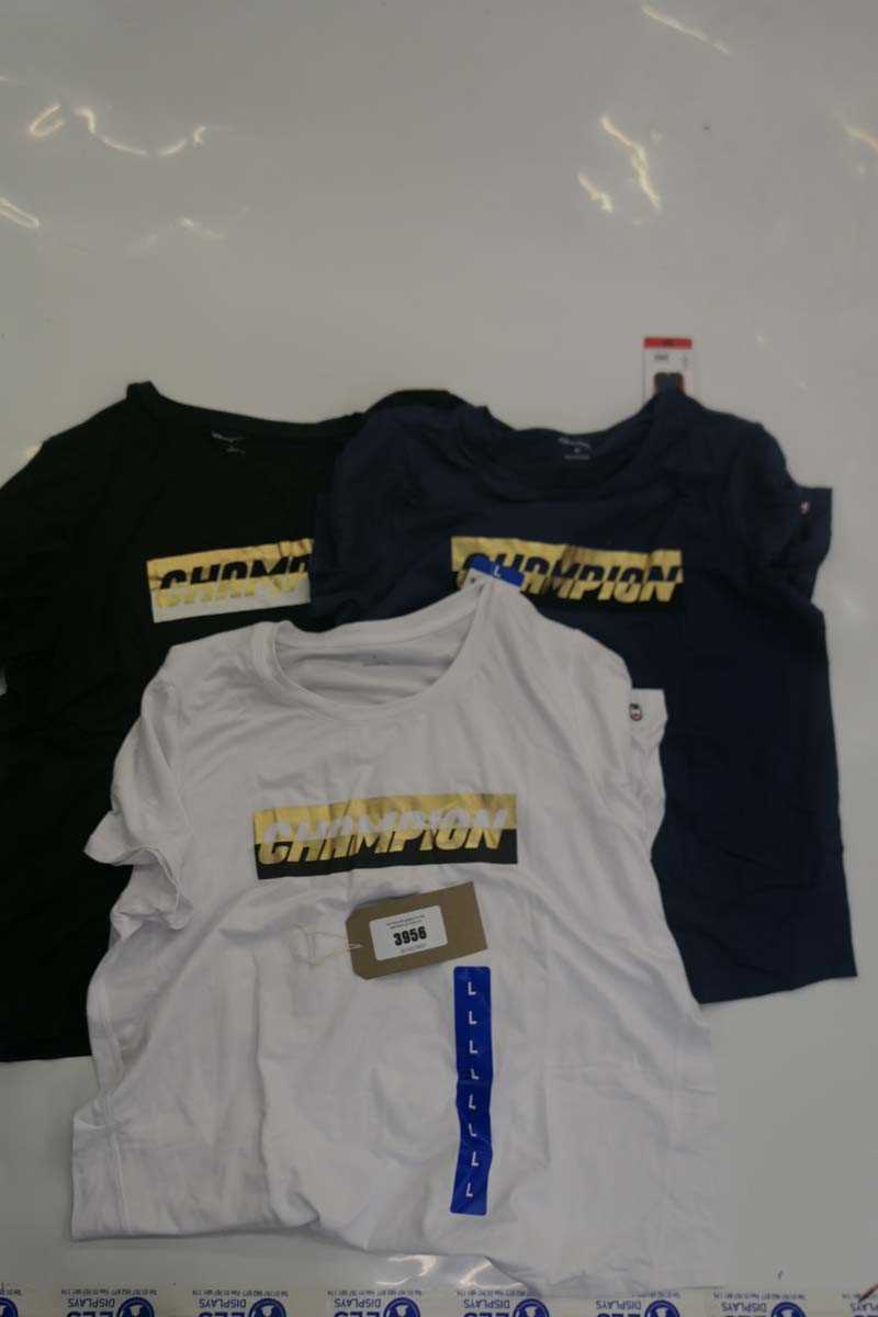 Lot 3956 - A bag containing 35 Champion t-shirts