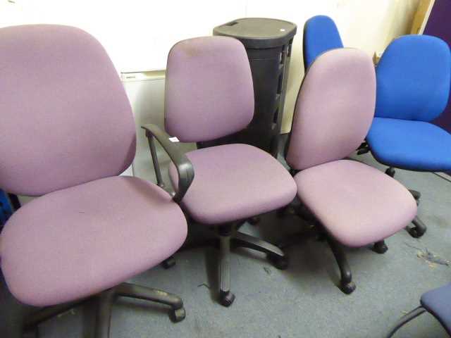Lot 18 - 3 purple, 3 blue and 1 dark blue office chairs