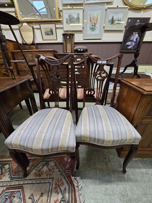 Lot 129 - An Edwardian walnut pot cupboard