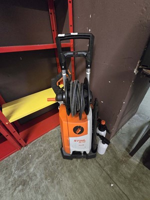 Lot 212 - A Stihl RE110+ pressure washer