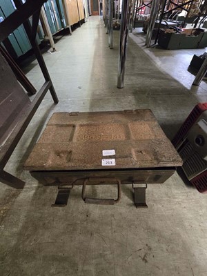 Lot 213 - An WWII metal ammunition crate