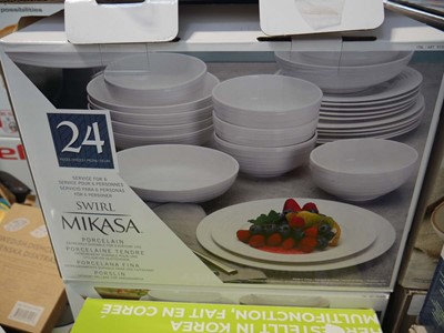 Lot 1096 - Boxed Mikasa dinnerware set