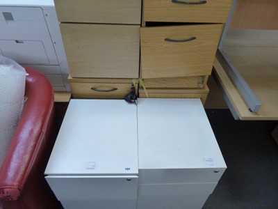 Lot 104 - 5 assorted wood effect pedestals and 2 white...