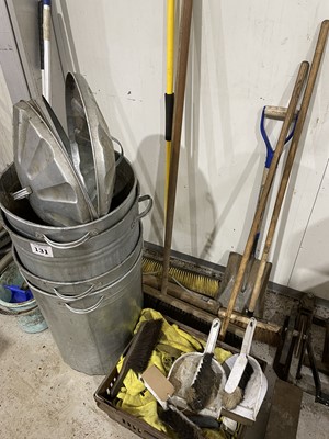 Lot 131 - Various galvanised waste bins, brooms, shovels,...