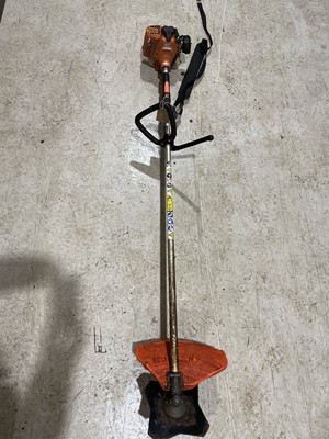 Lot 194 - Echo SRM-222es straight shaft petrol strimmer