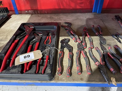 Lot 68 - Qty of various pliers, grips, and other tools