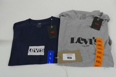 Lot 1328 - Approx. 15 Levi's t shirts.