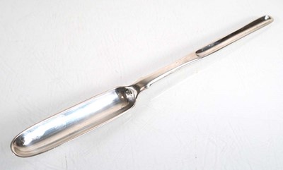 Lot 378 - A George III silver double ended marrow scoop,...