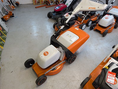 Lot 305 - Stihl RMA 248 T battery operated lawnmower (no...