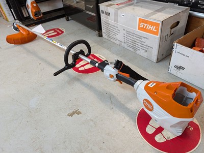 Lot 318 - Stihl FSA 120 R battery operated strimmer (no...