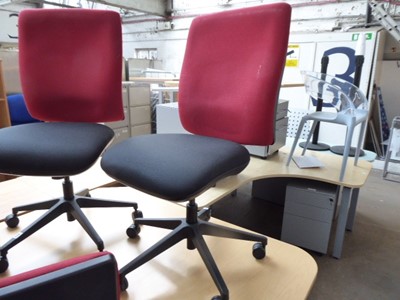 Lot 227 - Red and black cloth swivel chair
