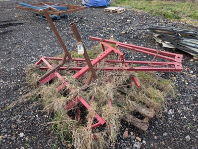 Lot 502 - Hardi 12 meter sprayer booms