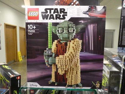 Lot 2109 - 2 boxed LEGO Star Wars sets, LEGO Star Wars...