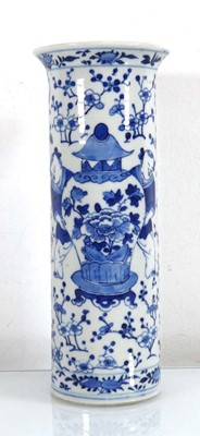 Lot 337 - A Chinese blue and white brush pot of...