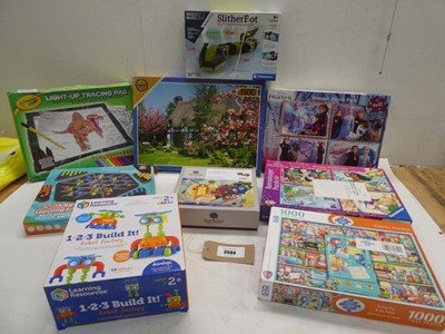 Lot 3594 - Jigsaw puzzles, Slither bot, Robot Factory,...