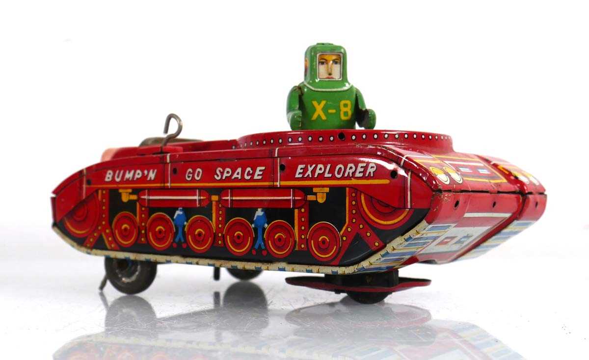 Lot 201 - A Japanese KO (Yoshiya) tinplate 'Bump and Go'...